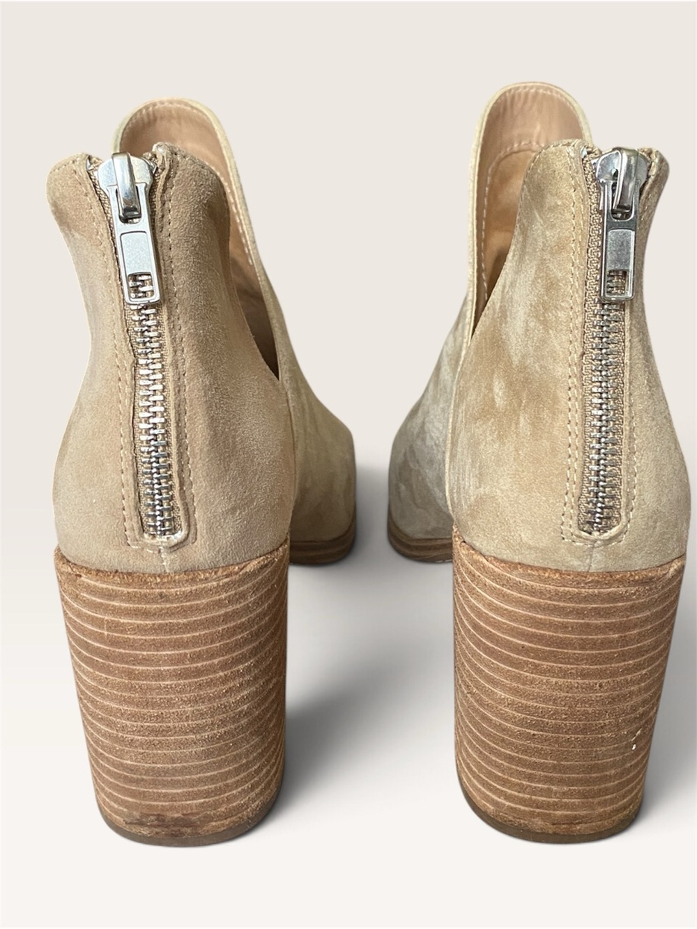 Steve Madden Alyse Suede Pointed Toe V-Cut Out Stacked Block Heel Ankle Booties - Picture 4 of 6